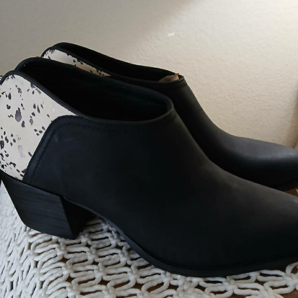 Lucky Brand Black and Cream Ankle Booties